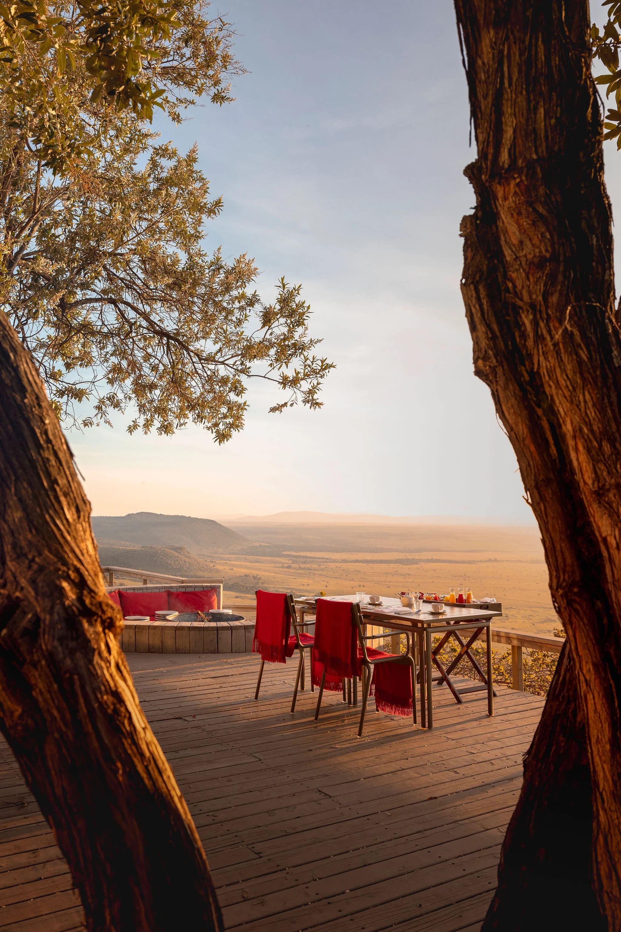 Breakfast on the private deck at Angama Mara — Photo: Angama / Teagan Cunniffe